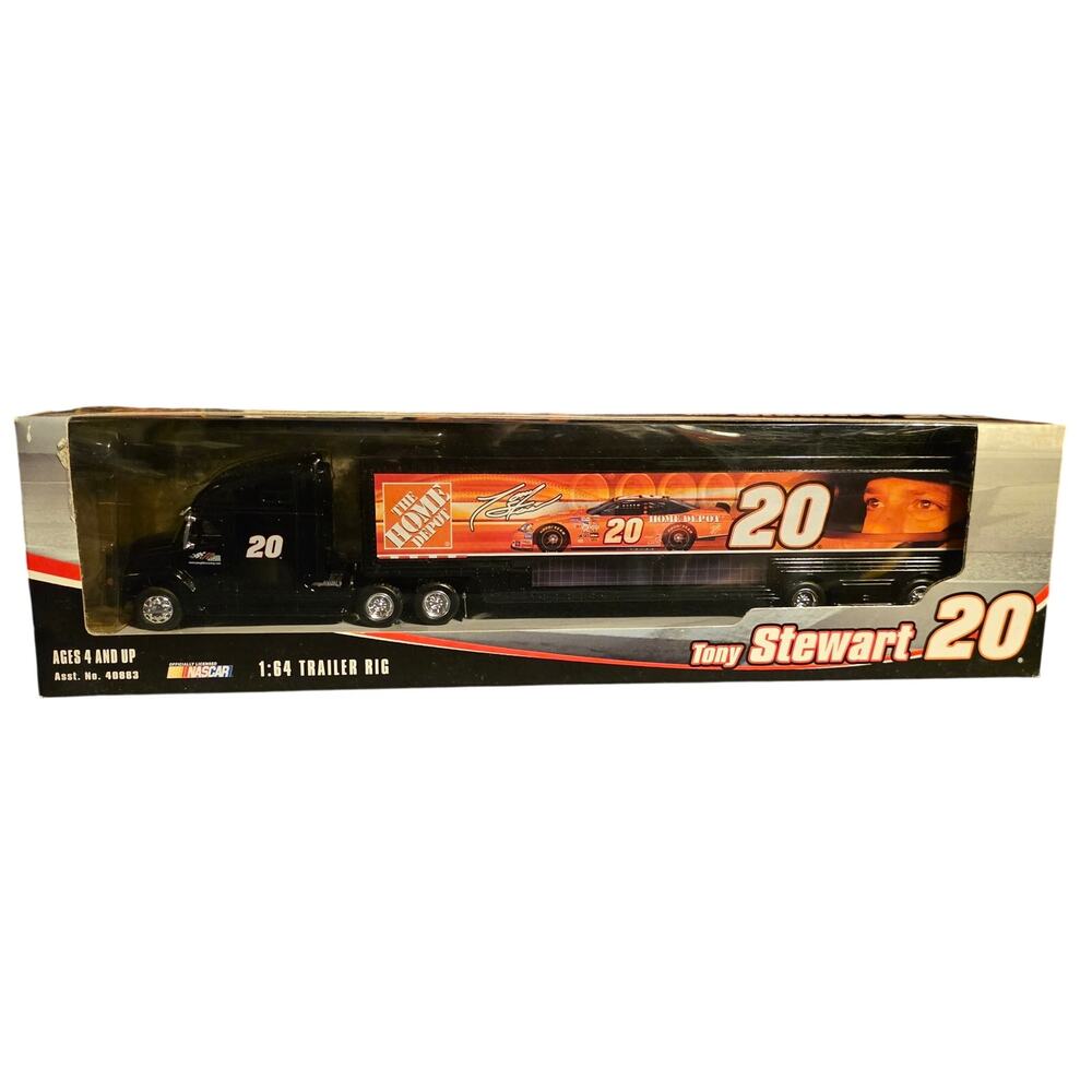 Tony Stewart #20 Home Depot 2006 Black Winner's Circle 1:64 Trailer Rig Hauler